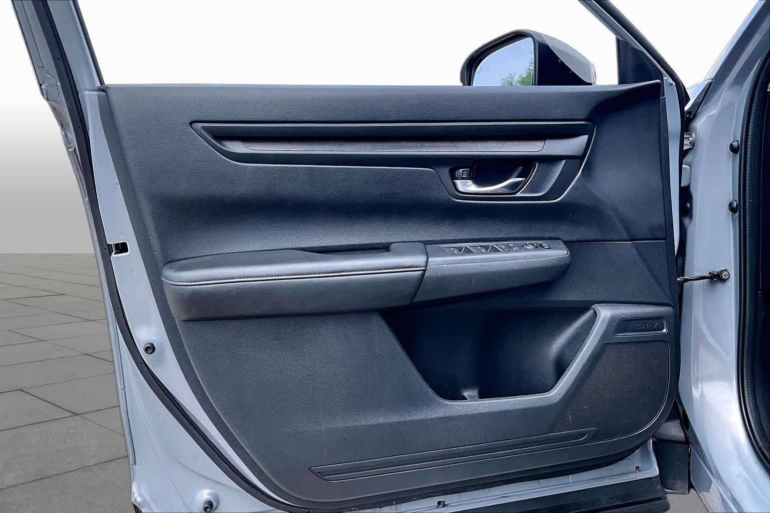 Used 2025 Urban Gray Pearl Honda EX image 19