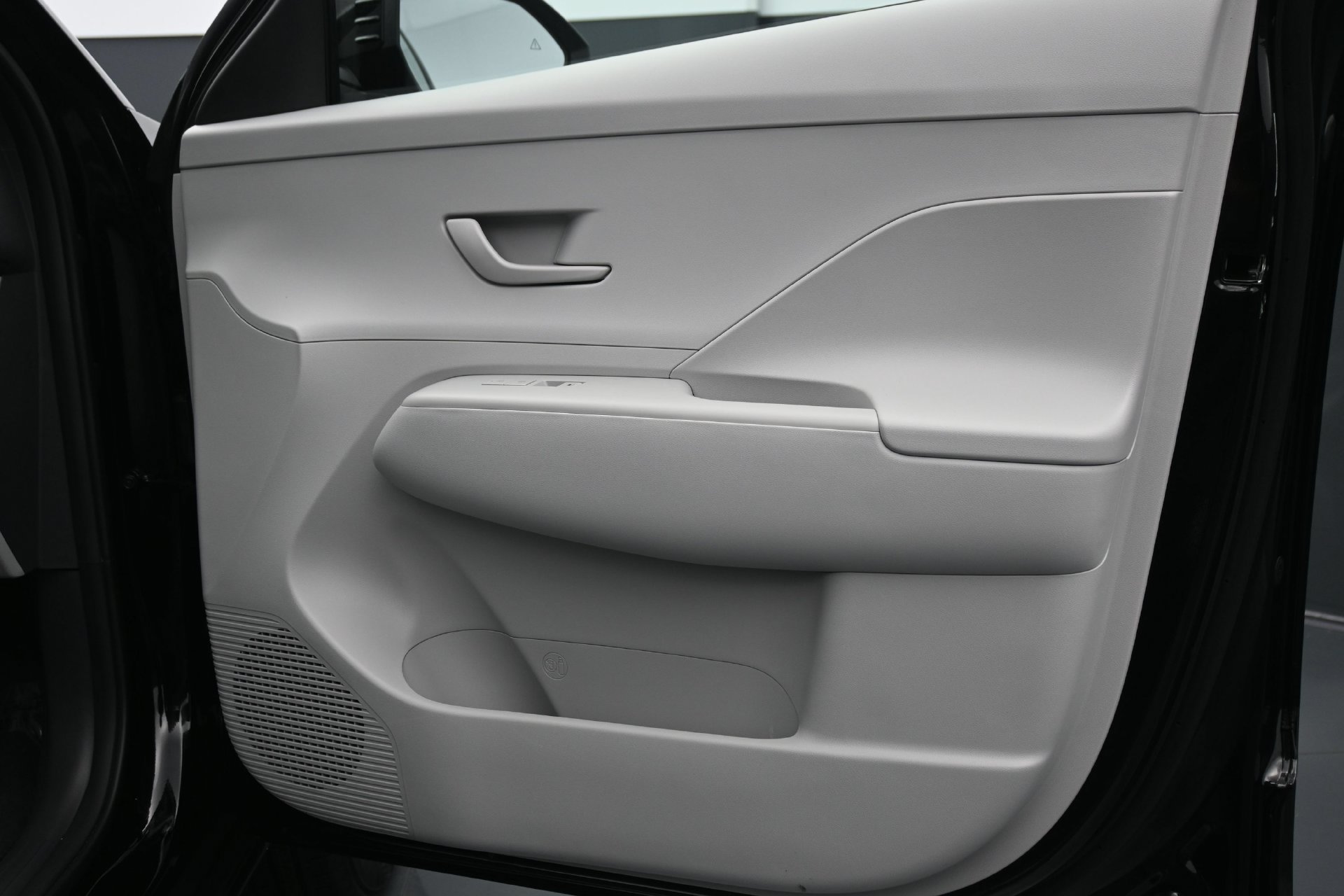2024 Hyundai Kona SE - Photo 12