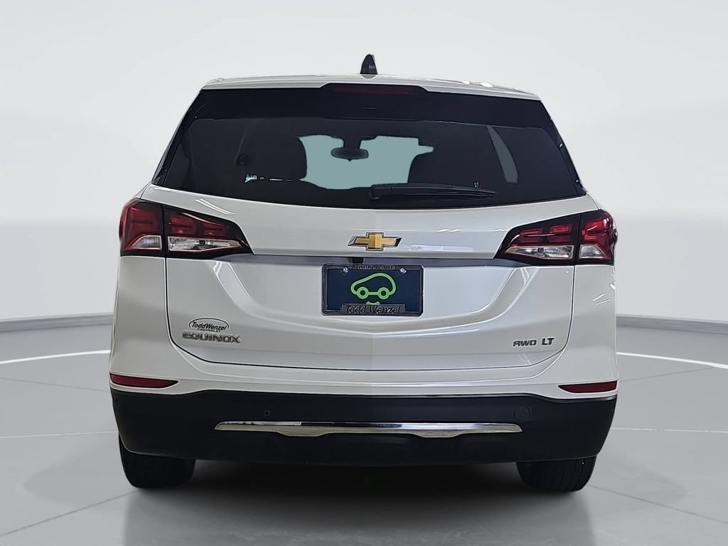 Used 2023 Iridescent Pearl Tricoat Chevrolet LT image 5