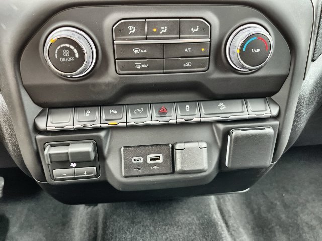 2026 Chevrolet Silverado 2500 HD photo 24 of 41