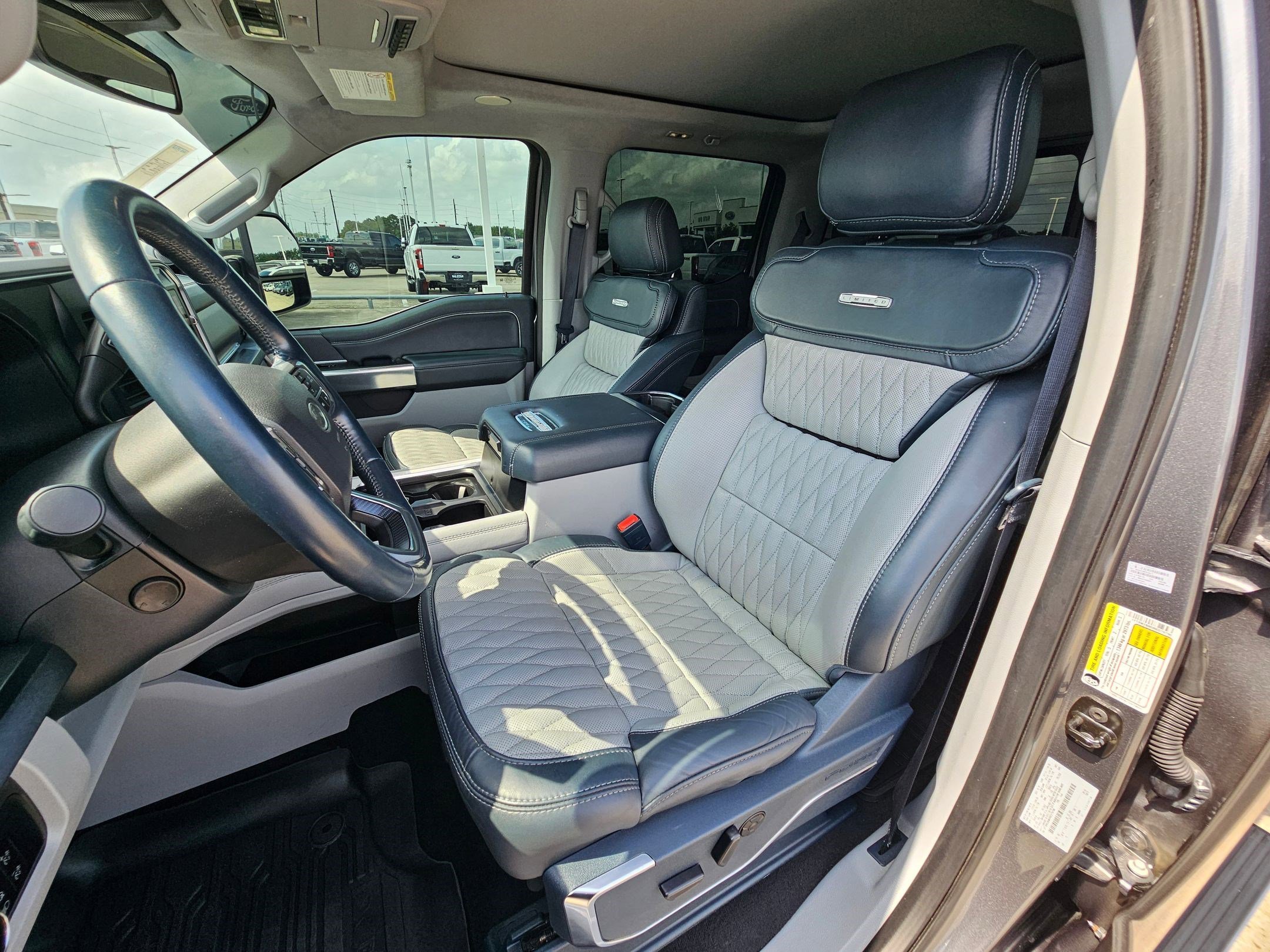 Used 2024 Blue Ford Limited image 14
