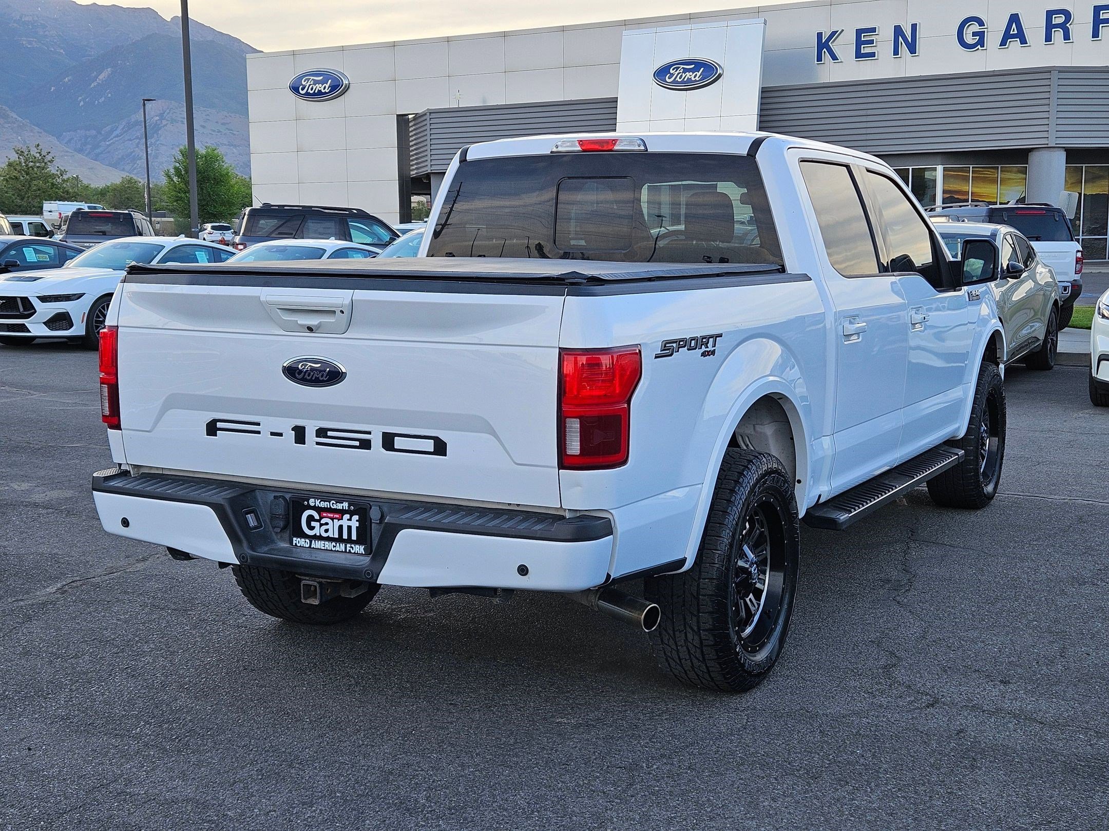 Certified Used 2018 Oxford White Ford LARIAT image 3