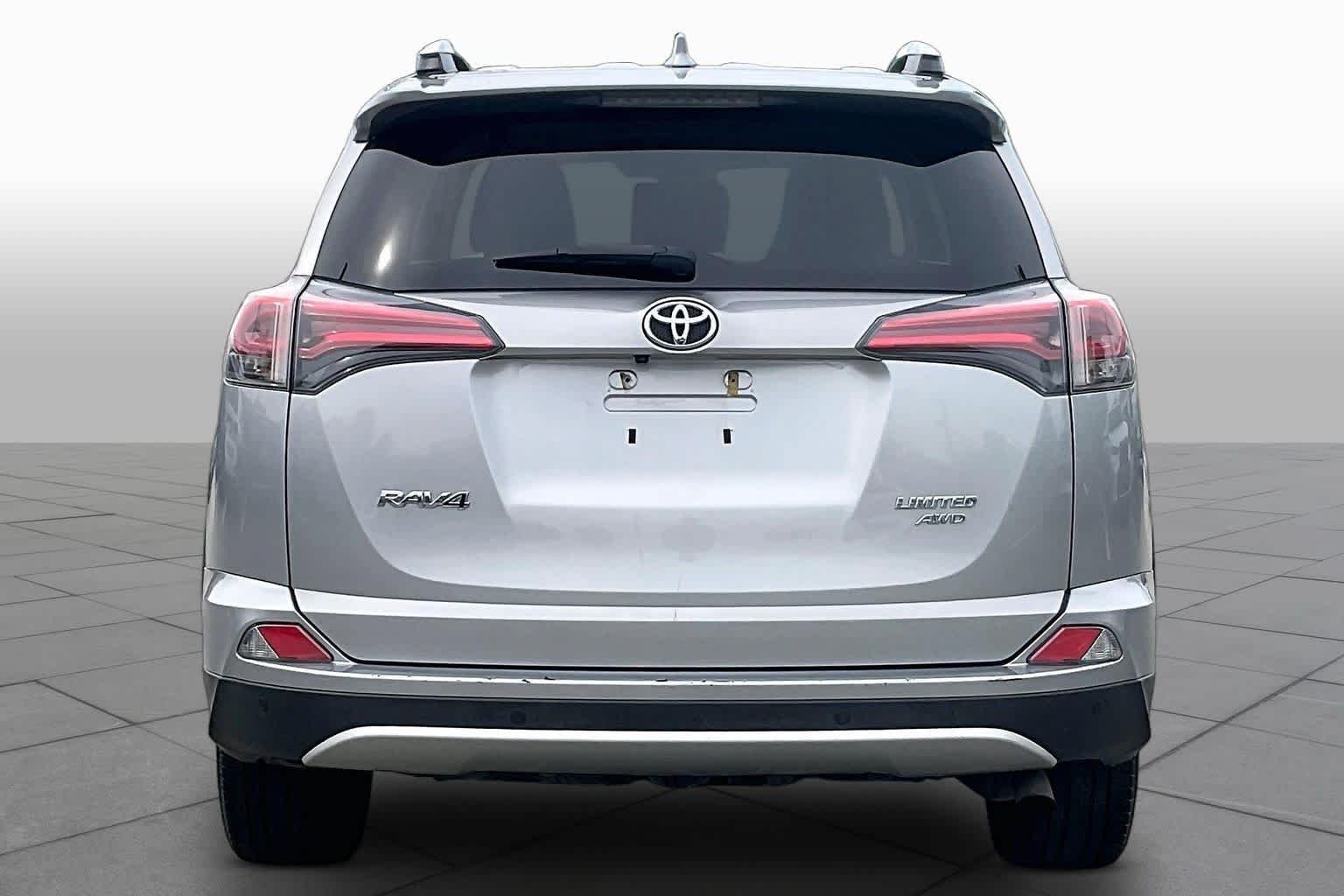 Used 2016 Silver Sky Metallic Toyota Limited image 7