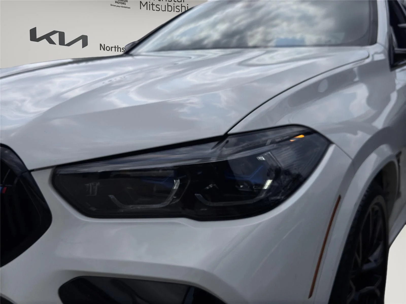 Used 2022 Alpine White BMW  image 9