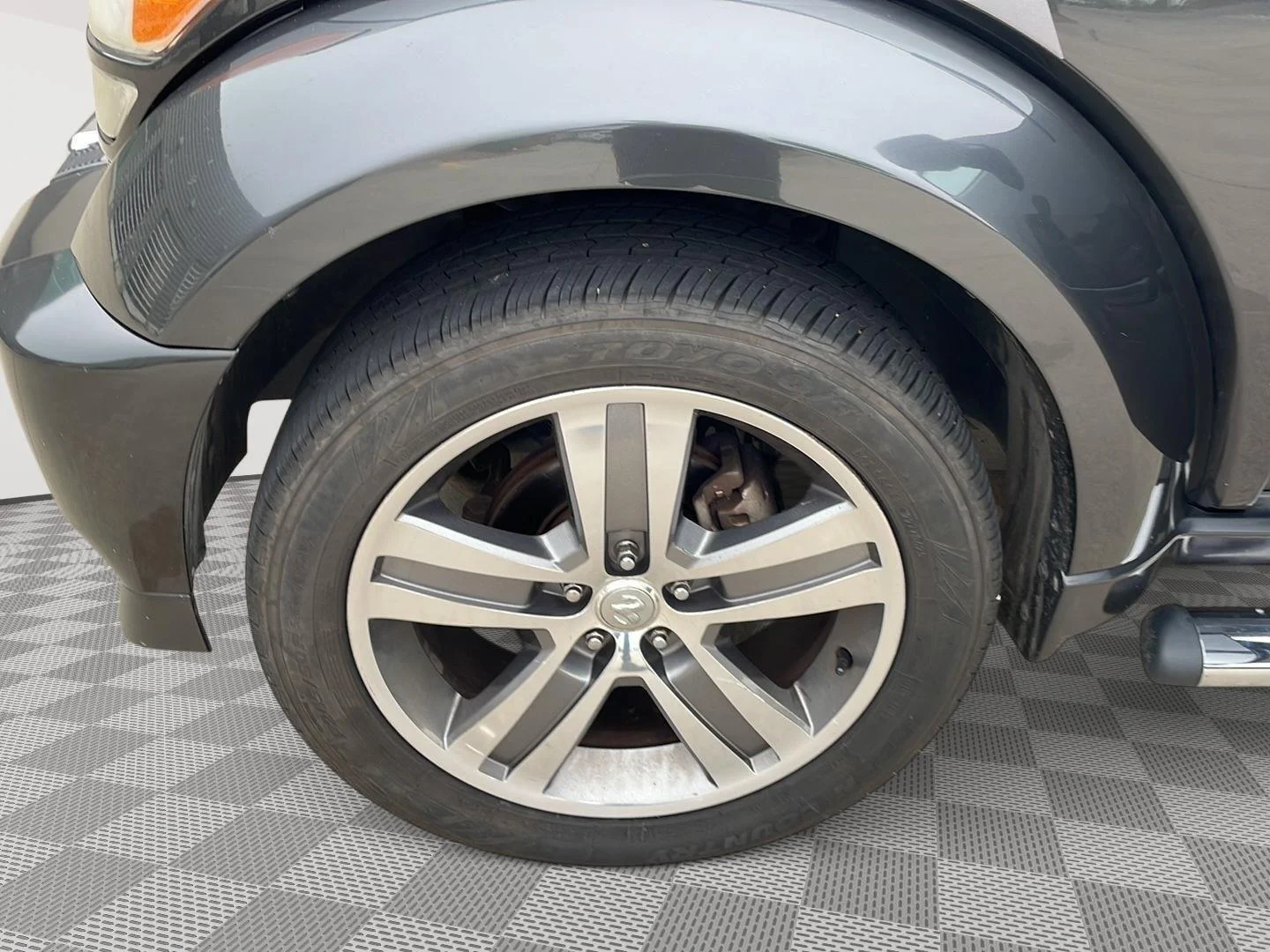 Used 2011 Dark Charcoal Pearlcoat Dodge Shock image 21