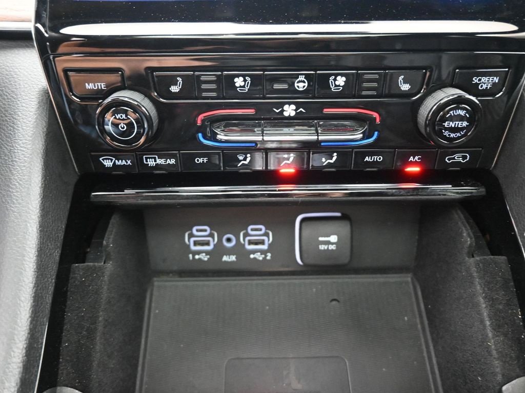 2022 Jeep Grand Cherokee Summit photo 2