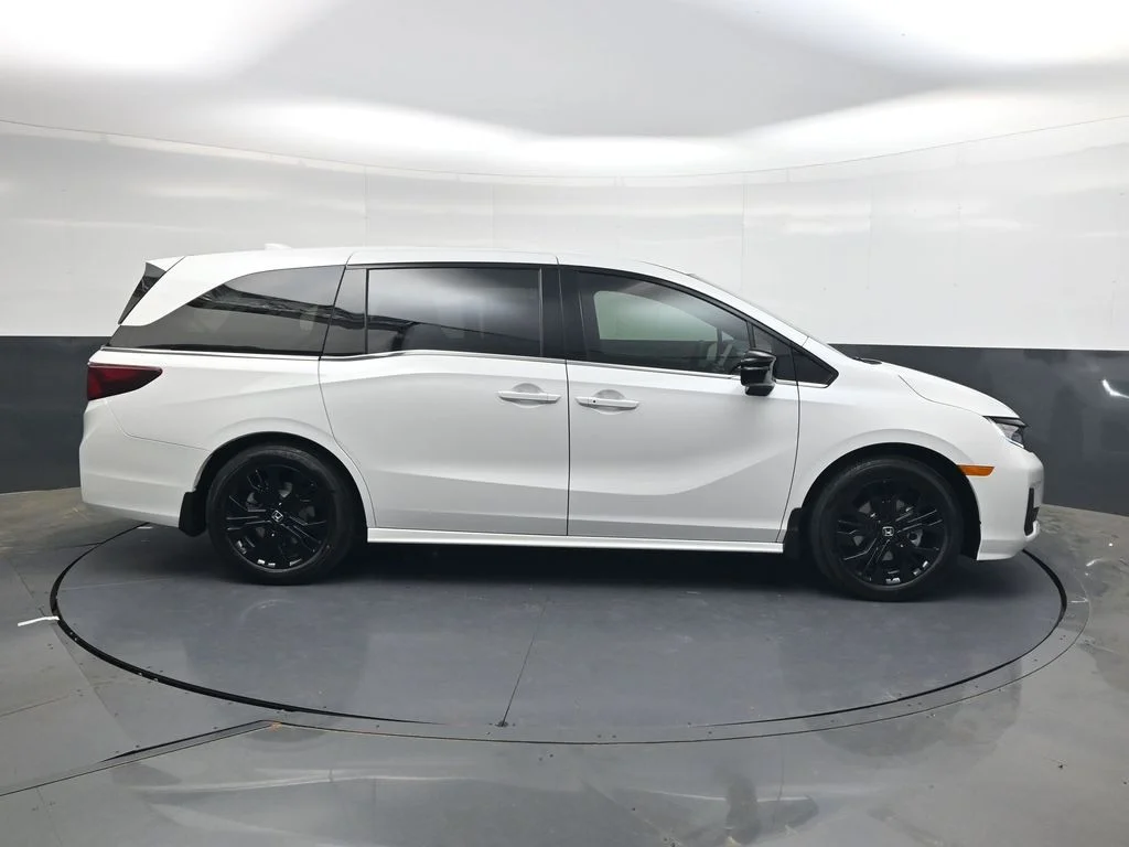 New 2026 Platinum White Pearl Honda Sport-L image 3