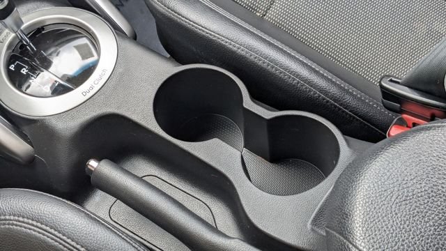 2015 Hyundai Veloster Base - Photo 22