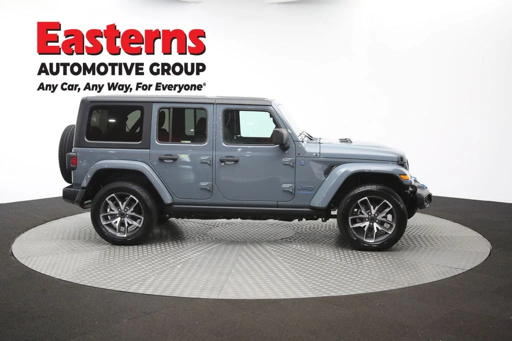 Used 2024 Gray Jeep Sport S 4xe image 46