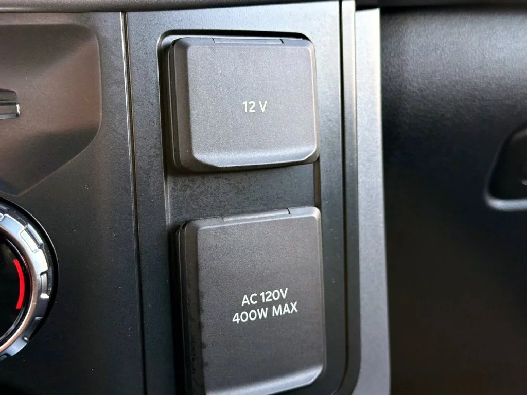 Used 2026 Oxford White Ford XLT image 30