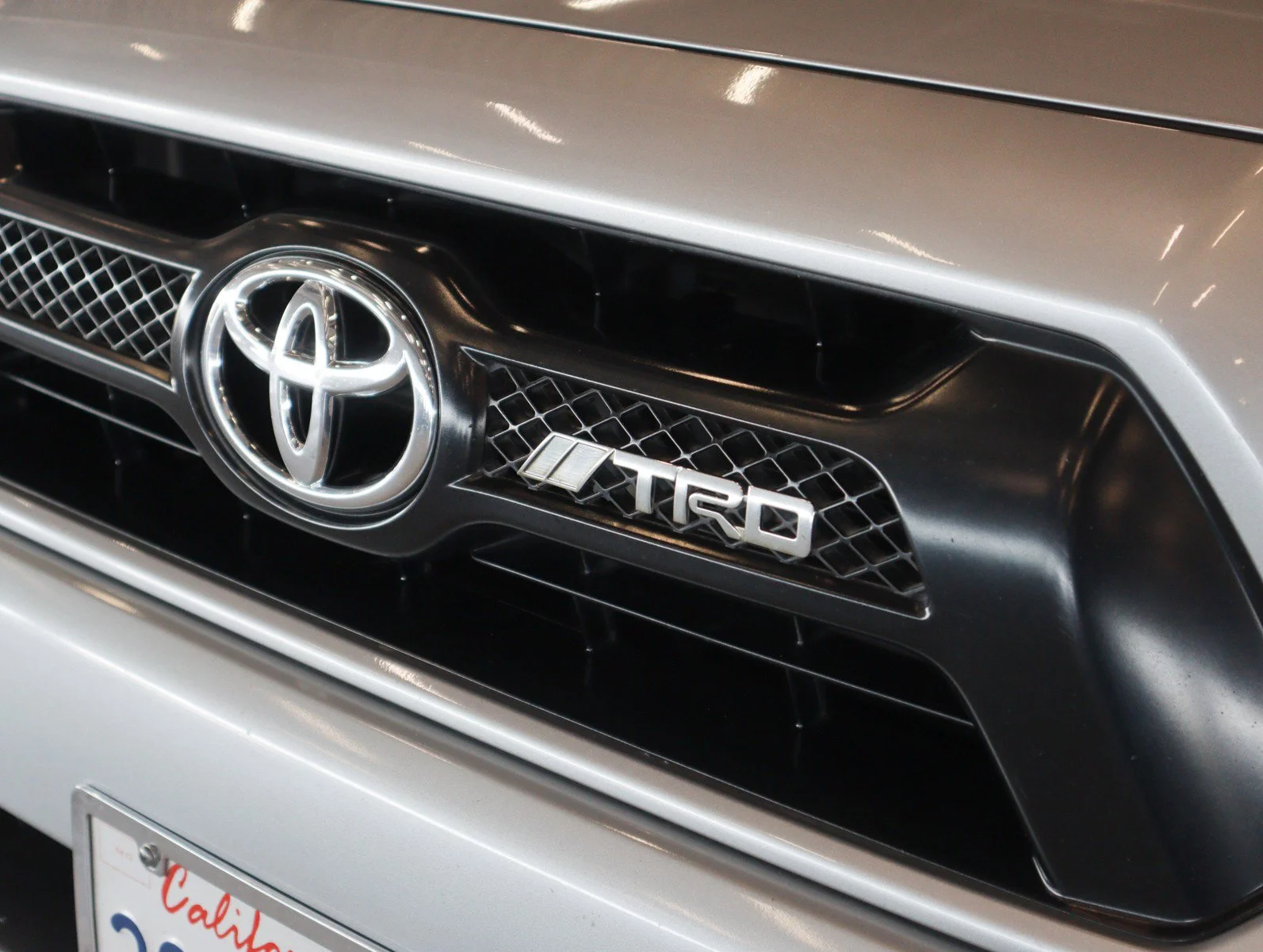 Used 2015  Toyota PreRunner image 24