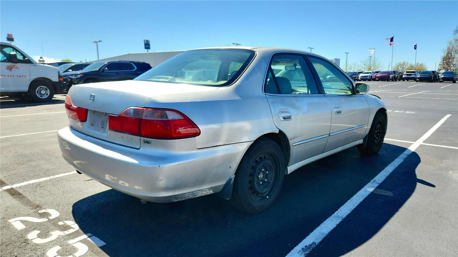 Used 1998 Honda Accord EX with VIN 1HGCG1650WA077070 for sale in Florence, KY