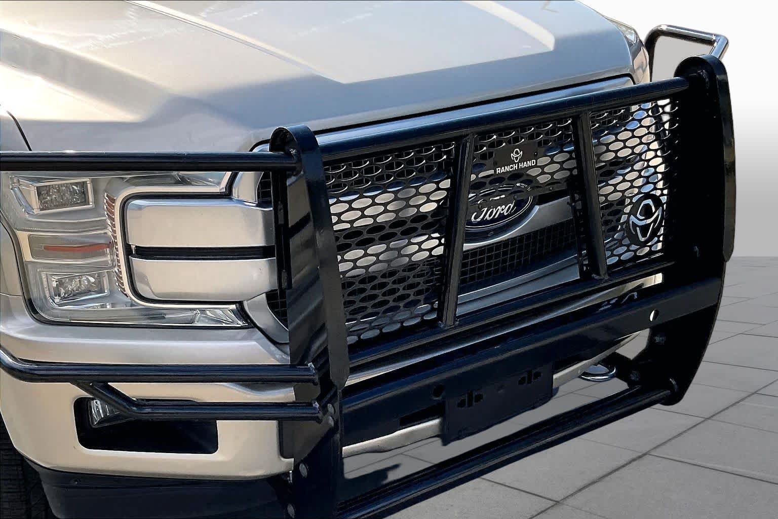 Used 2018 White Gold Ford Platinum image 29