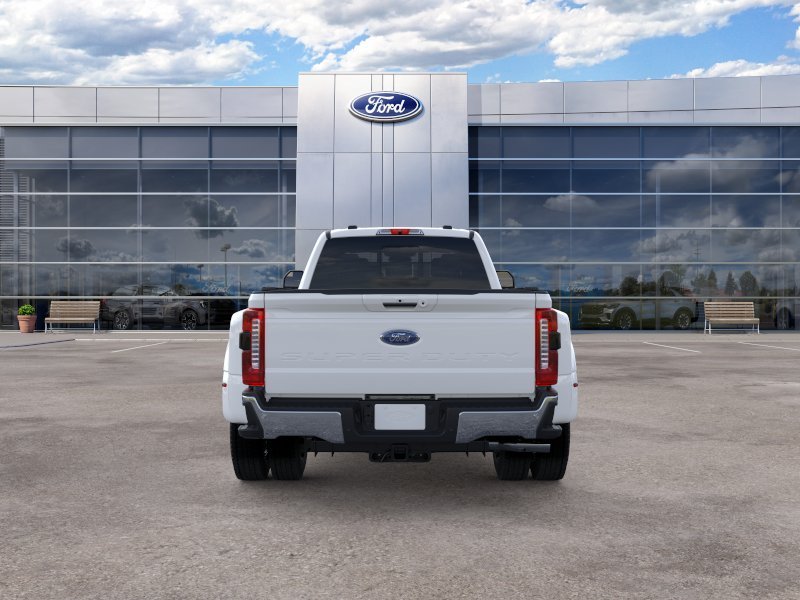 New 2026 Oxford White Ford F-450® Lariat® image 5