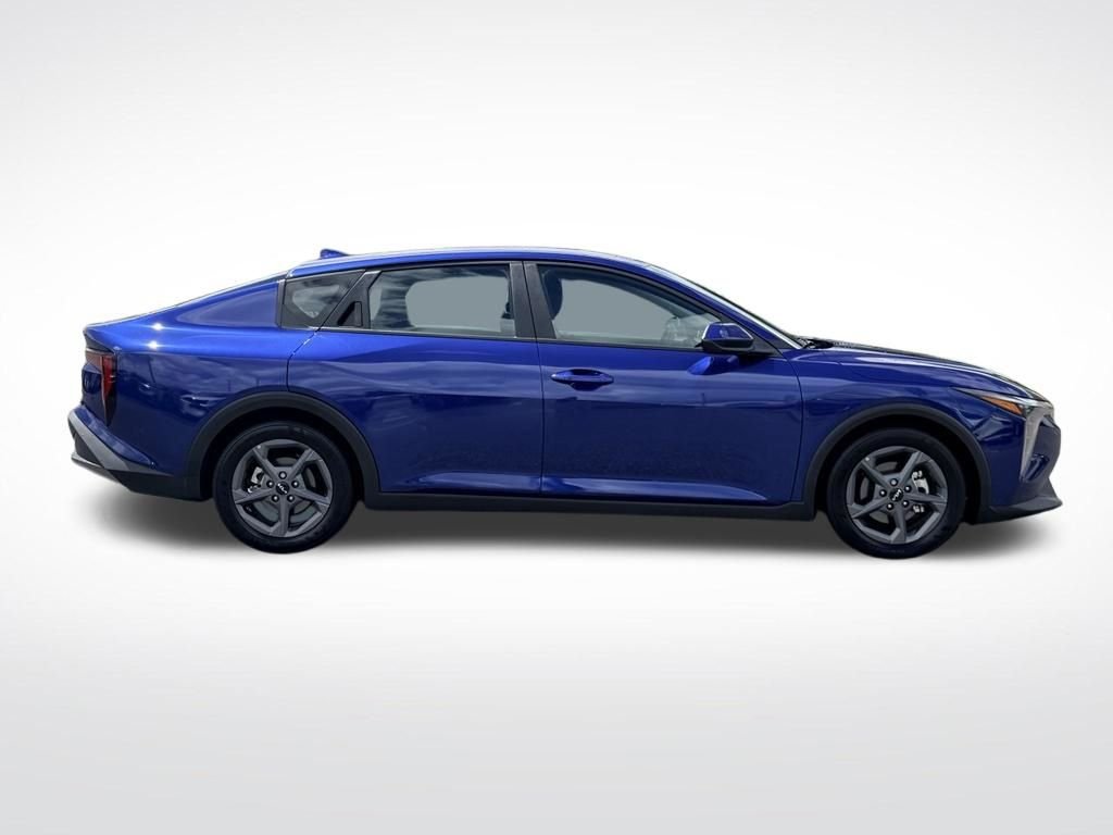 Used 2025 Blue Kia LXS image 7