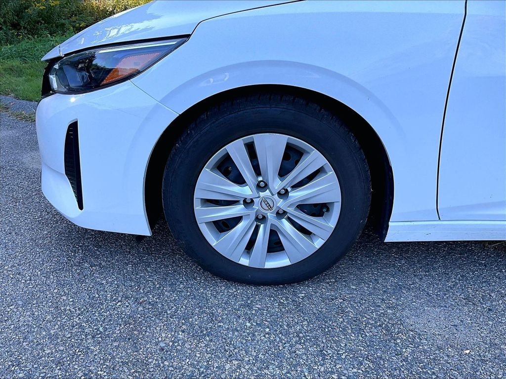 Used 2024 White Nissan S image 7