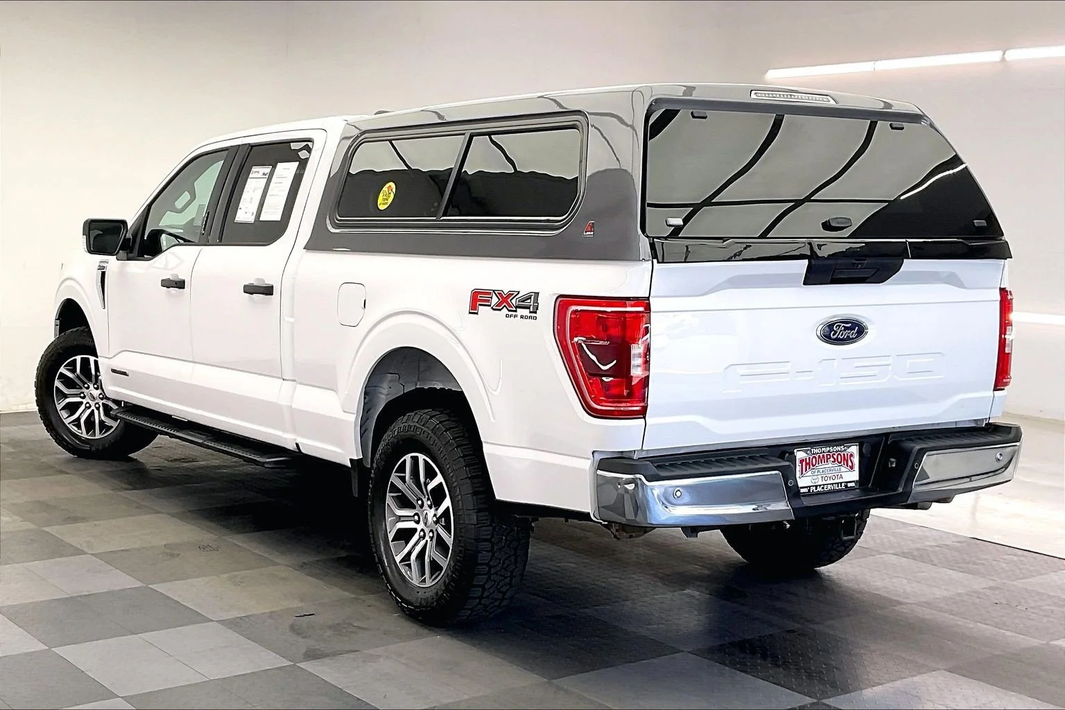 Used 2021 Oxford White Ford XLT image 10