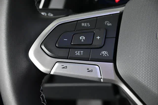 New 2026 Pure Gray Volkswagen 2.0T SEL image 40
