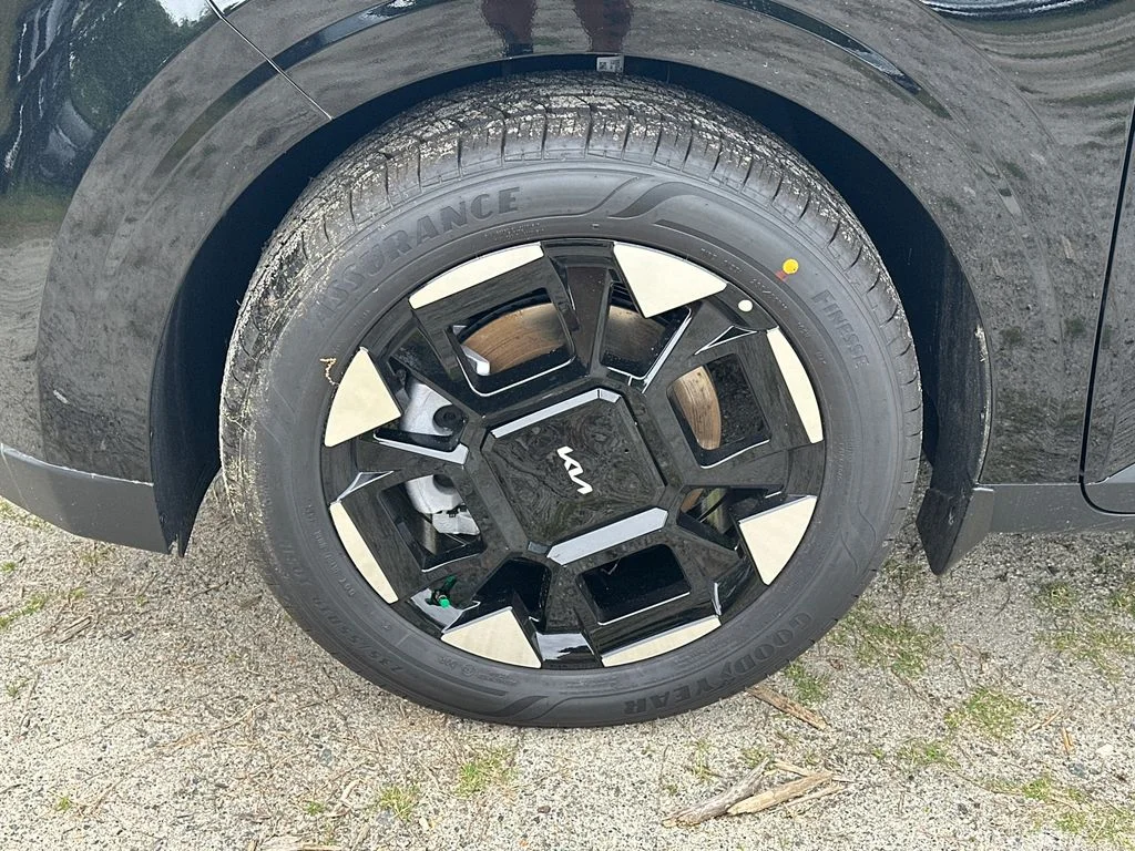 New 2026 Black Kia EX image 11