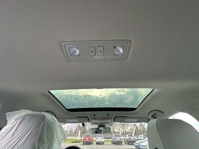 New 2026 Opal White Pearl Volkswagen 1.5T SE image 30