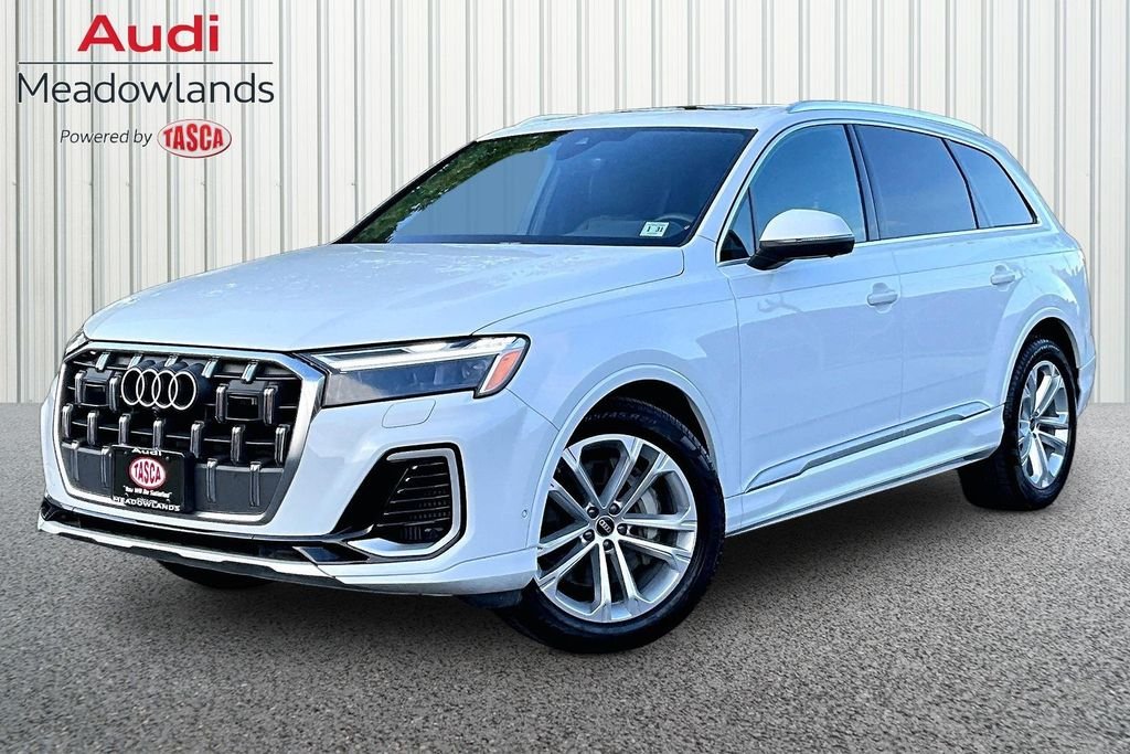 2026 Audi Q7 55 Premium Plus quattro Tiptronic's photo