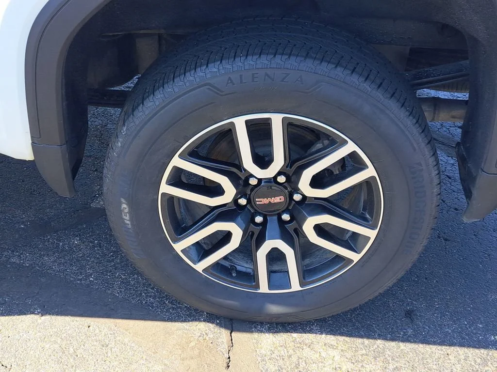 Used 2023 Summit White GMC AT4 image 27