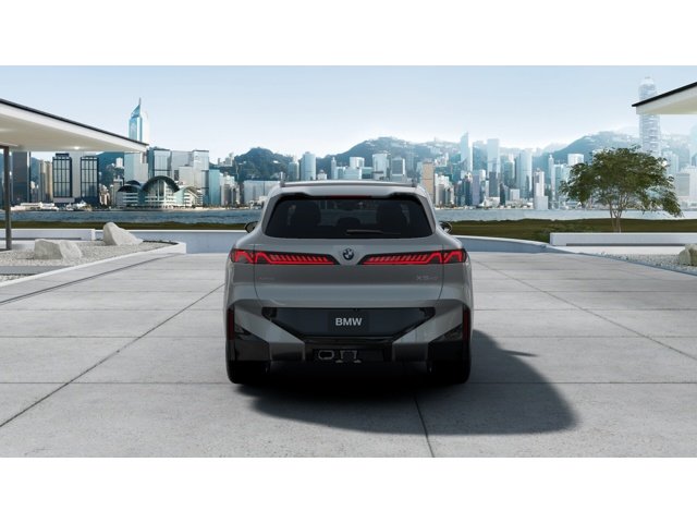 New 2027 Space Silver Metallic BMW  image 5