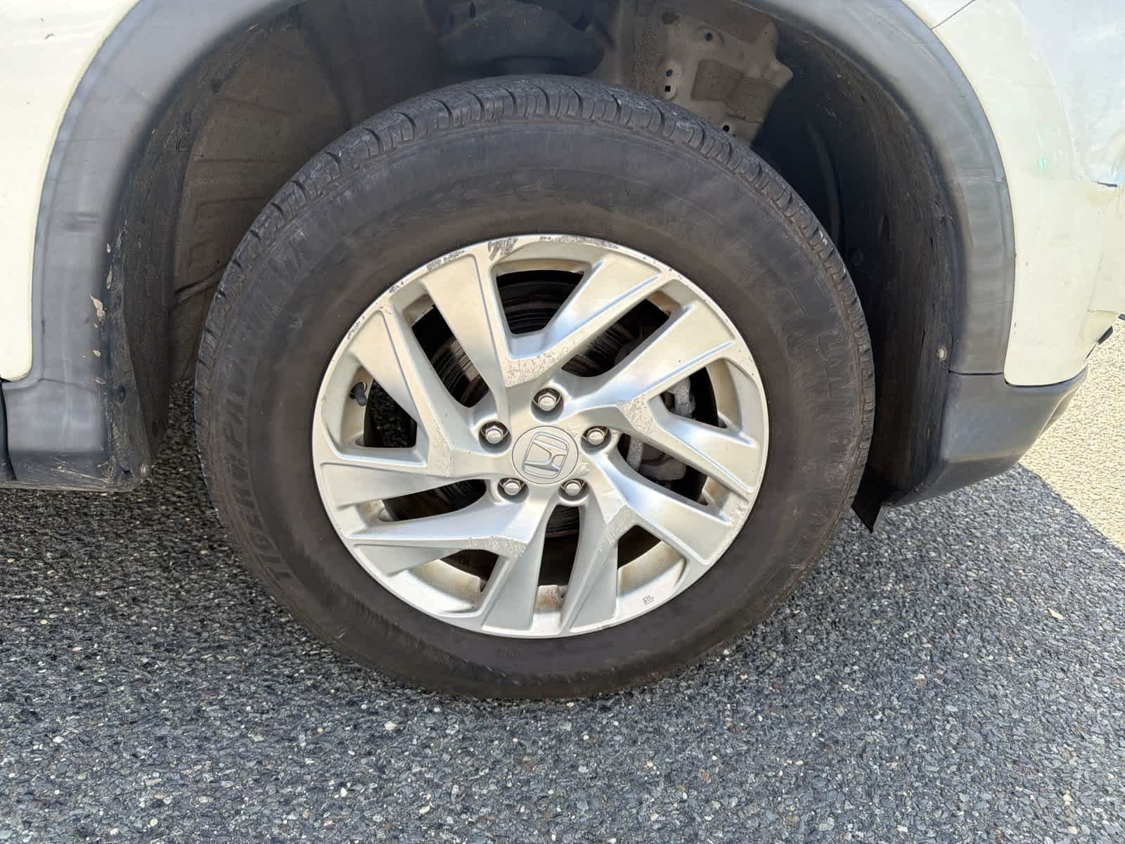 Used 2015 White Honda  image 27