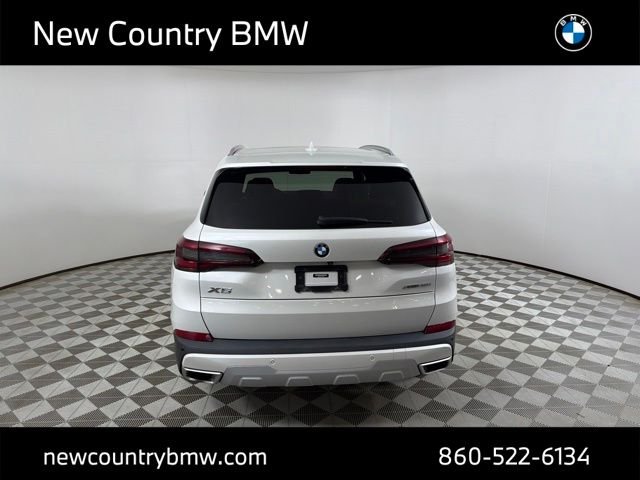 Used 2021 Mineral White Metallic BMW xDrive40i image 5