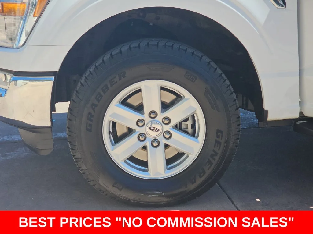 Used 2022 White Ford XLT image 35