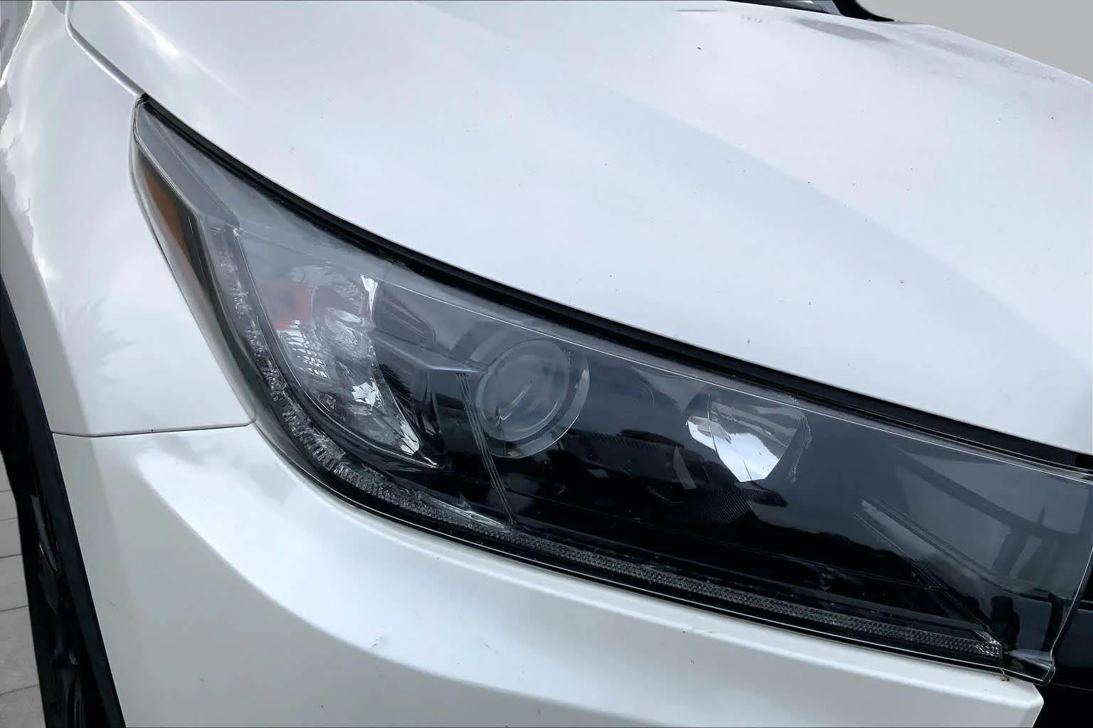 Used 2019 Blizzard Pearl Toyota SE image 28