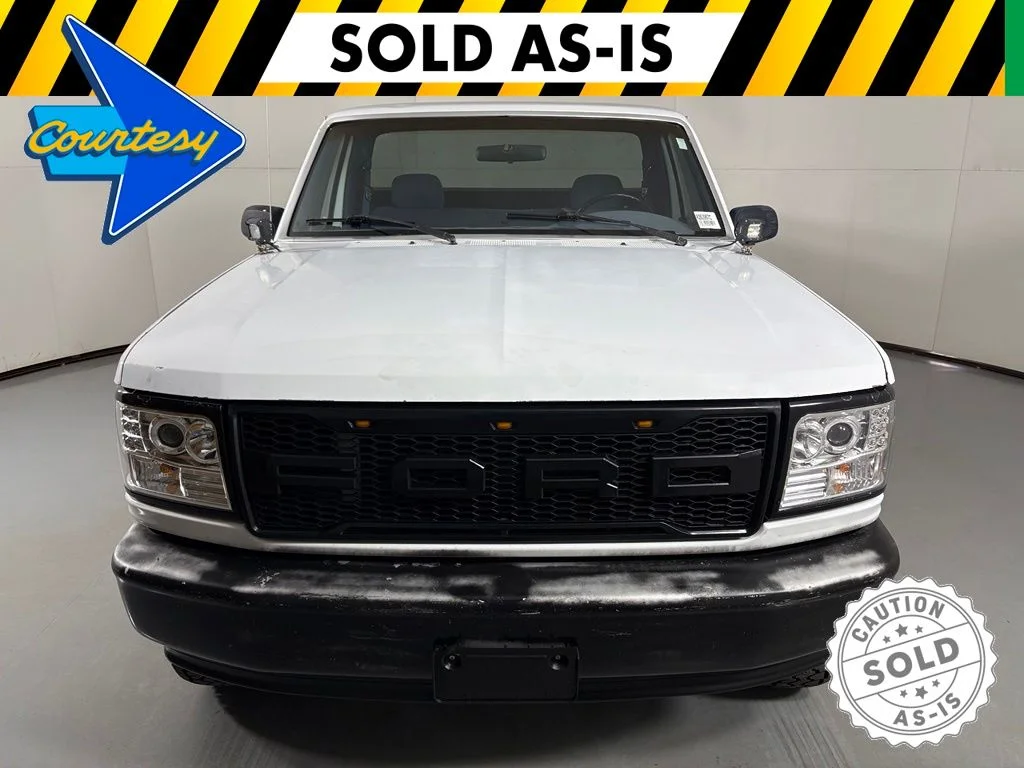 Used 1995  Ford XL image 3