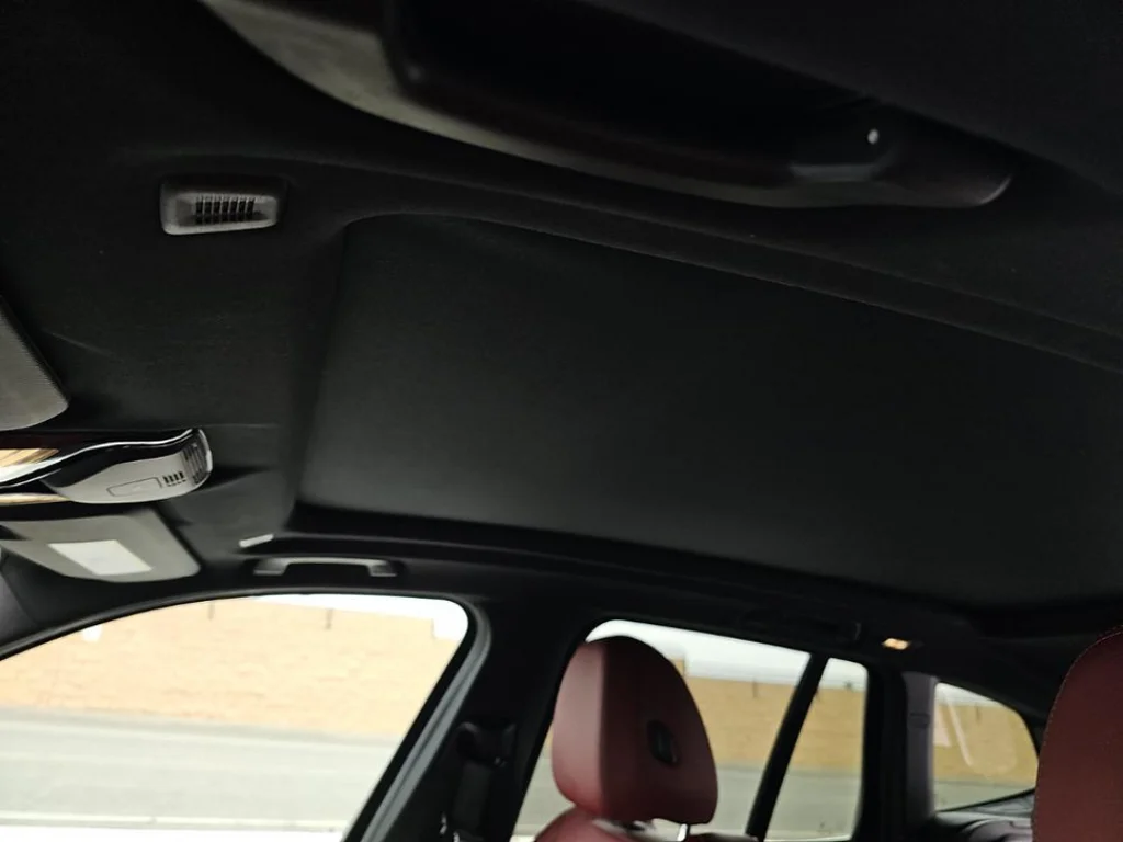 Used 2023 White BMW sDrive30i image 8