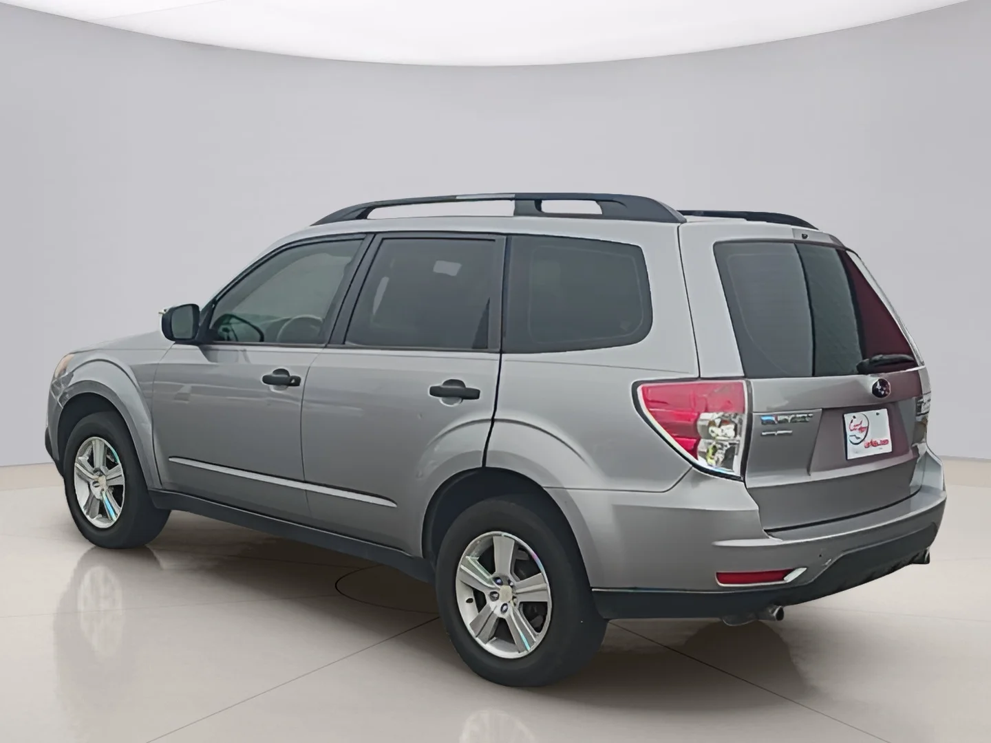 Used 2011 Silver Subaru 2.5X TOUR image 3