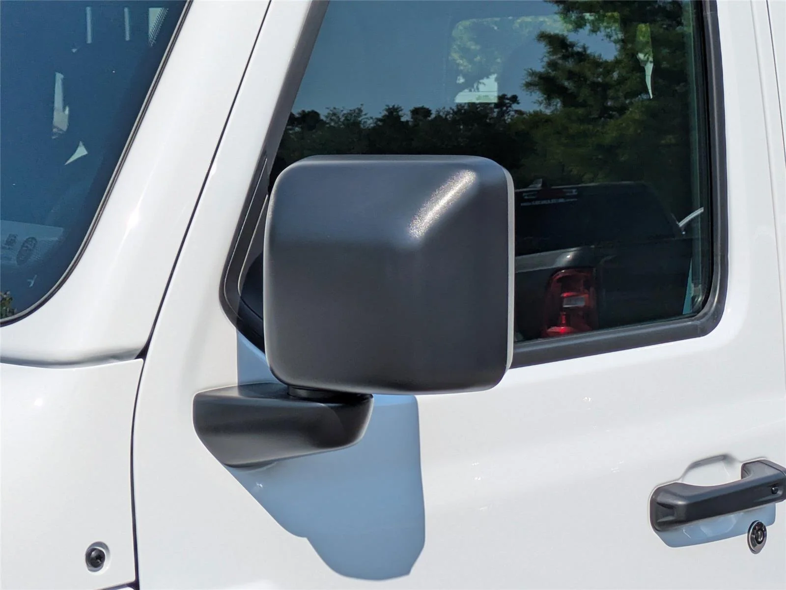 New 2026 Bright White Clearcoat Jeep Mojave image 11