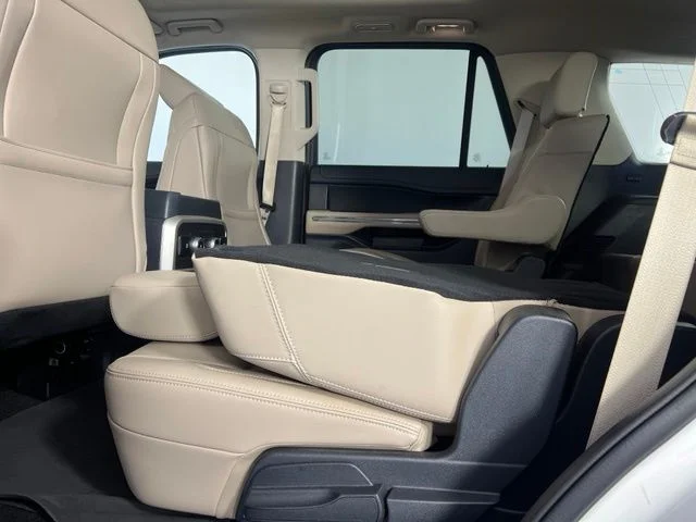 Used 2022 White Ford XLT image 43