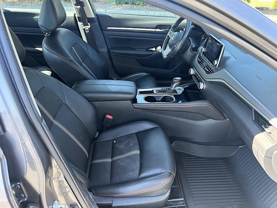 Used 2024 Gun Metallic Nissan 2.5 SR image 17