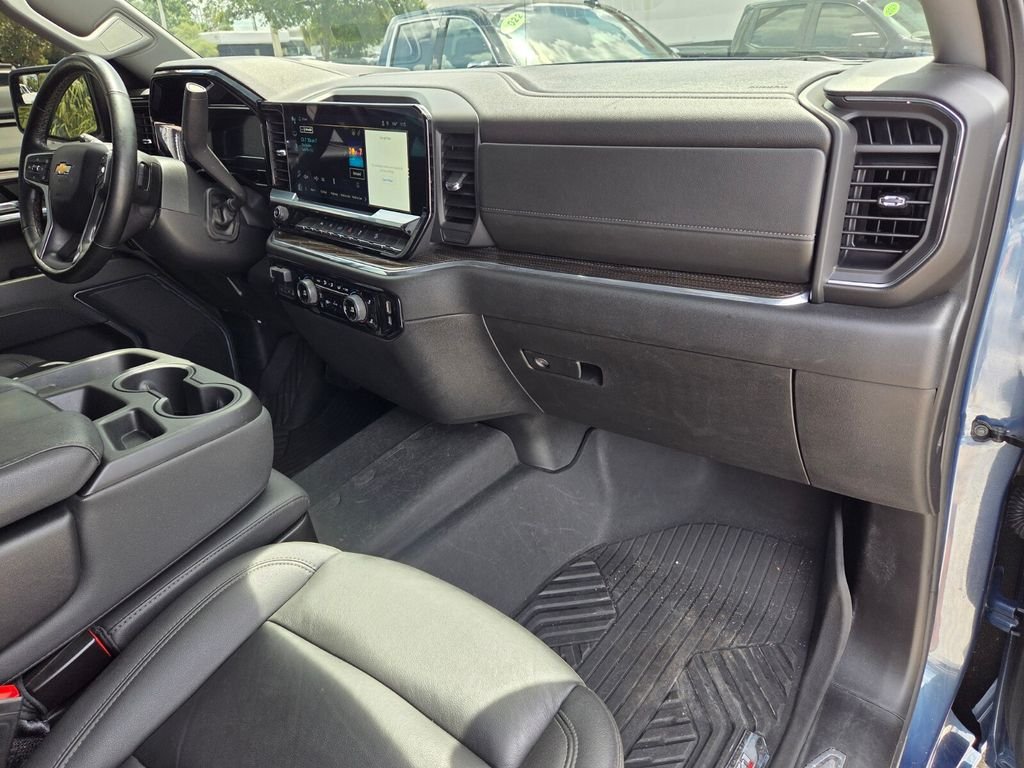 Used 2024 Blue Chevrolet LT image 18