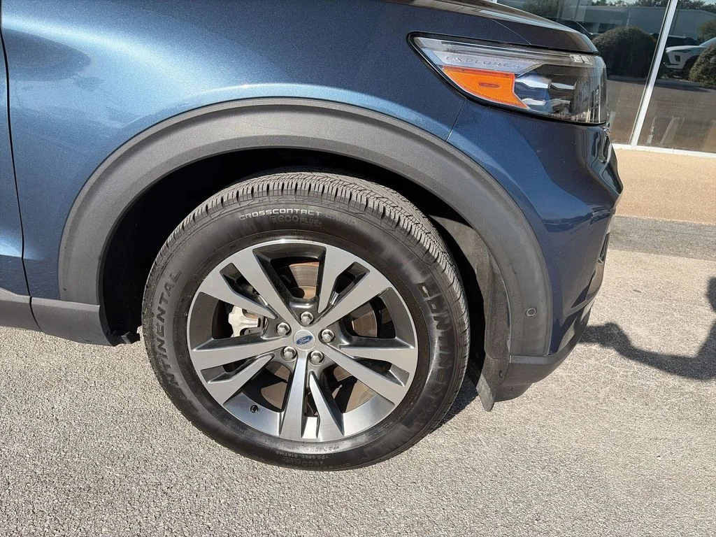 Used 2020 Blue Ford Platinum image 38
