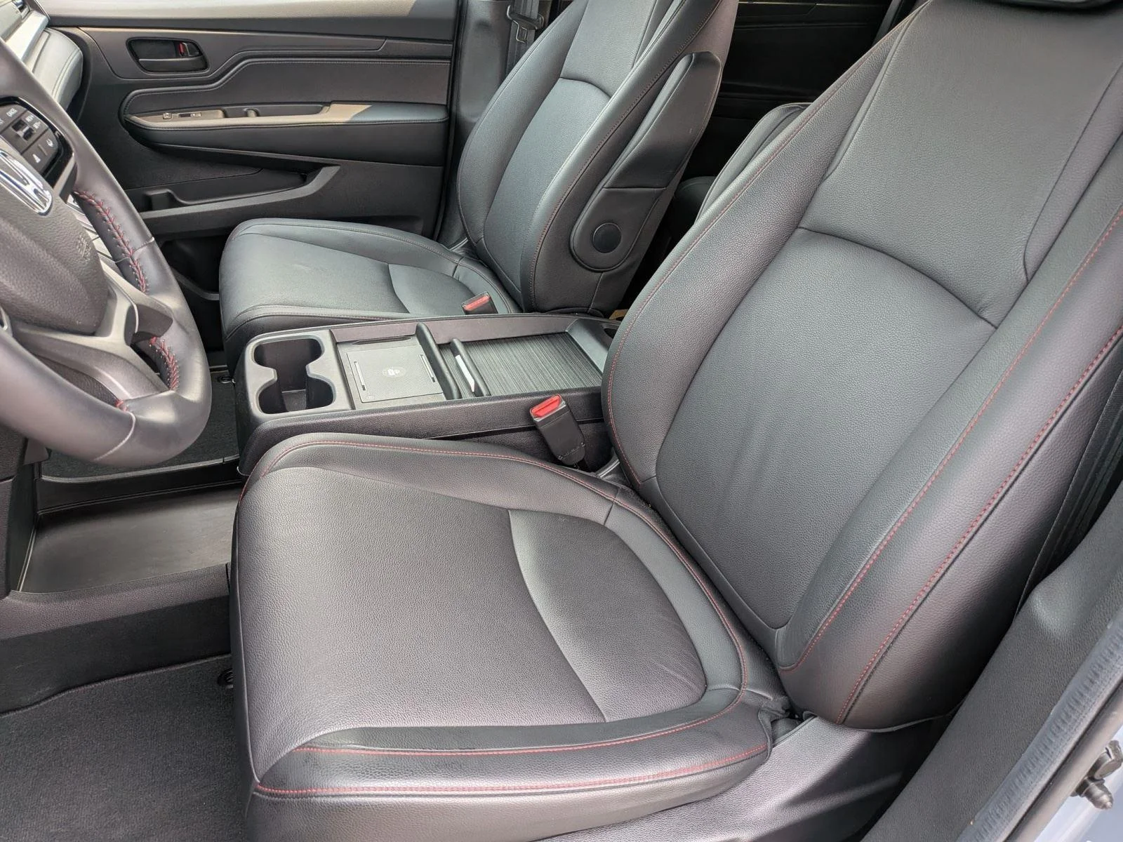 Used 2025 Sonic Gray Pearl Honda Sport-L image 28