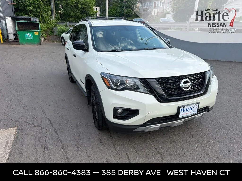 2019 Nissan Pathfinder SV 4WD's photo