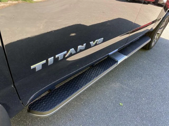Used 2019 Black Nissan SL image 27
