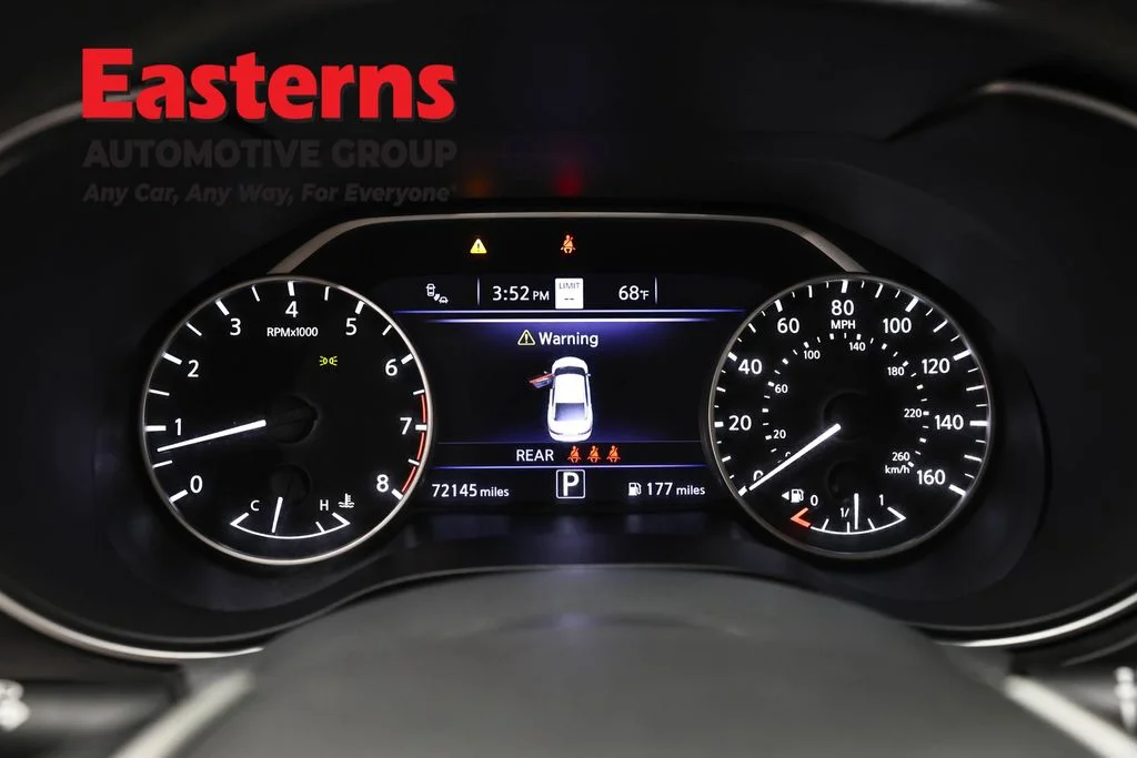 Used 2023 Gray Nissan SV image 18