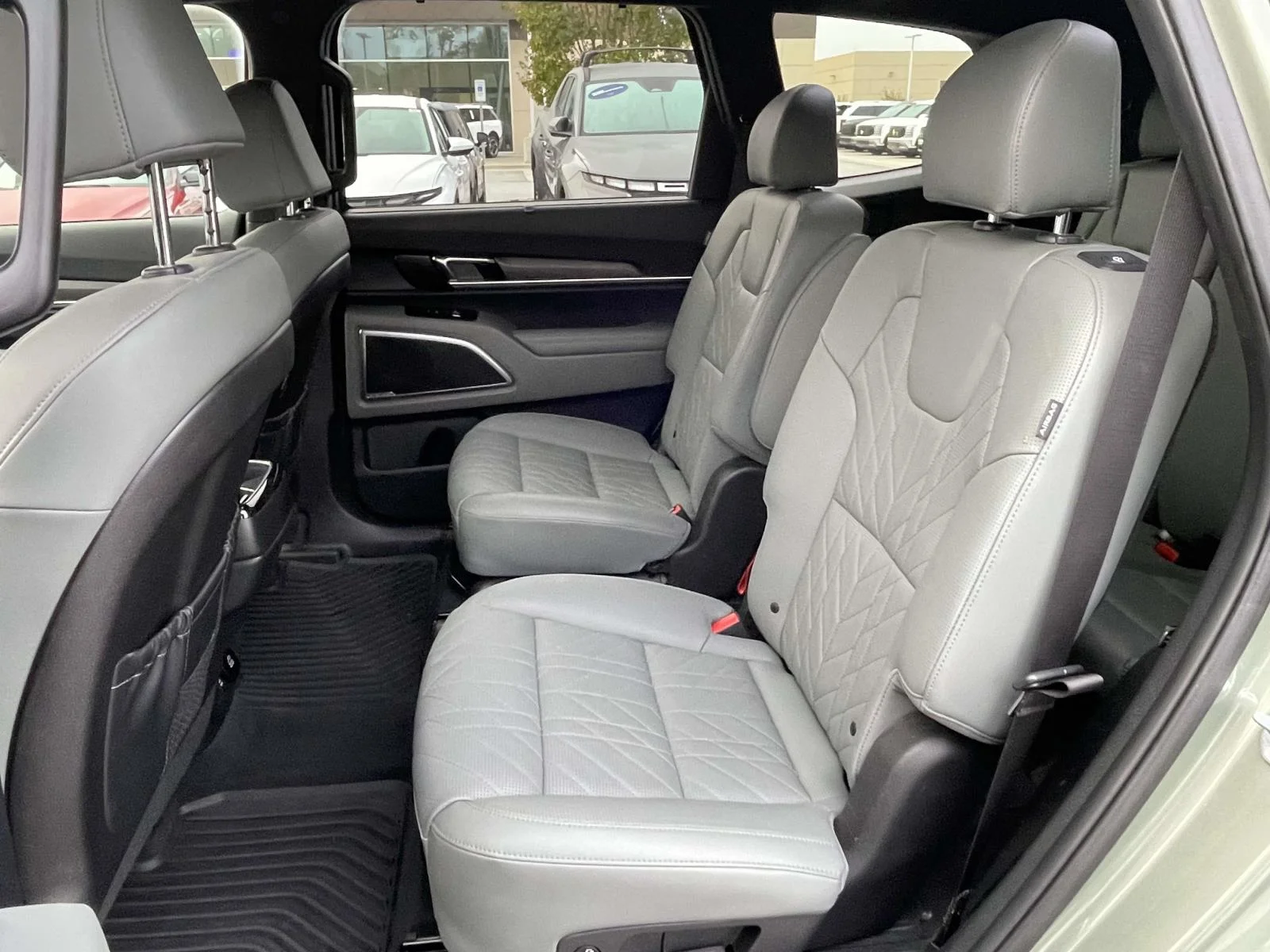 Used 2023 Jungle Green Kia SX Prestige X-Line image 3