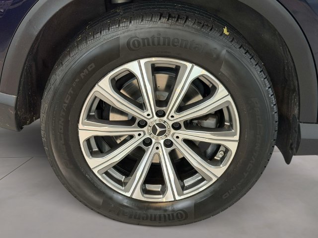 Used 2024 Blue Mercedes-Benz GLC 300 image 7