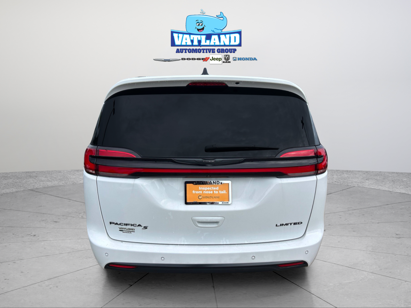 Certified Used 2024 White Chrysler Limited image 4