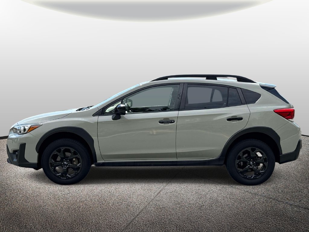 Used 2023  Subaru Premium image 3