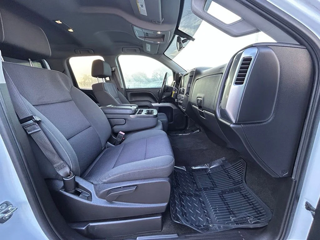 Certified Used 2017 Summit White Chevrolet LT image 24
