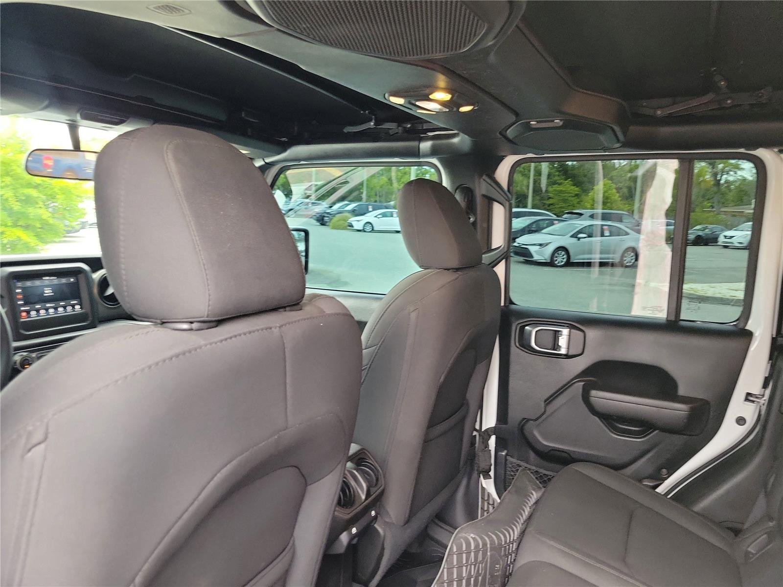 Used 2020 Bright White Clearcoat Jeep Sport S image 26