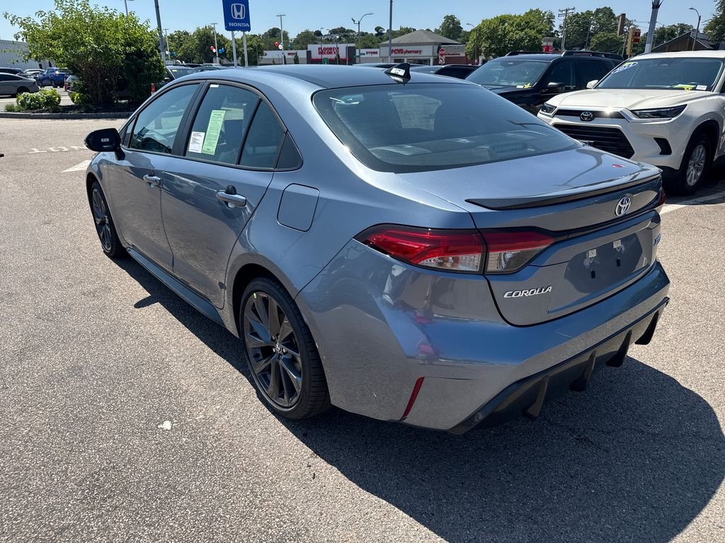 New 2026 Celestite with Midnight Black Metallic roof Toyota XSE image 5
